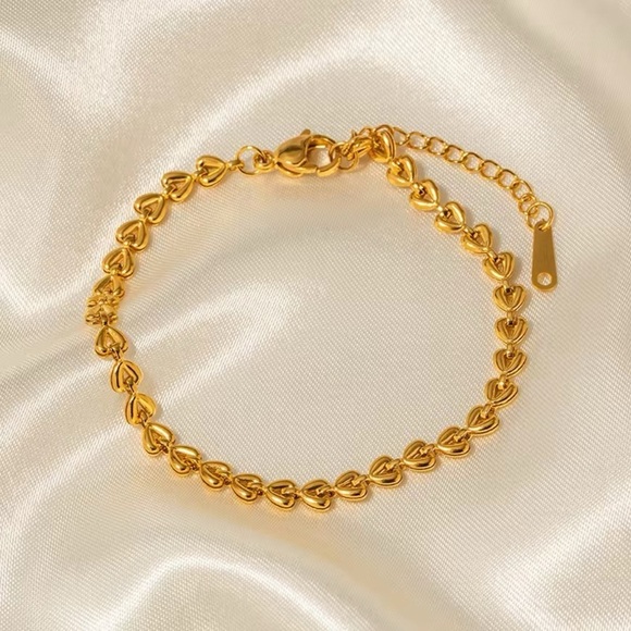 18K Gold plated Bracelet - Picture 1 of 5